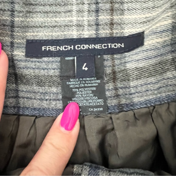 French Connection flanel plaid miniskirt w. pockets, lined, button front,4(XS) - Picture 4 of 10